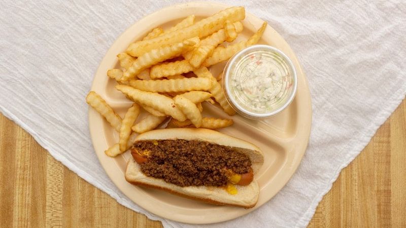 Sweet Tea And Crispy Sides Deserve Their Own Spotlight