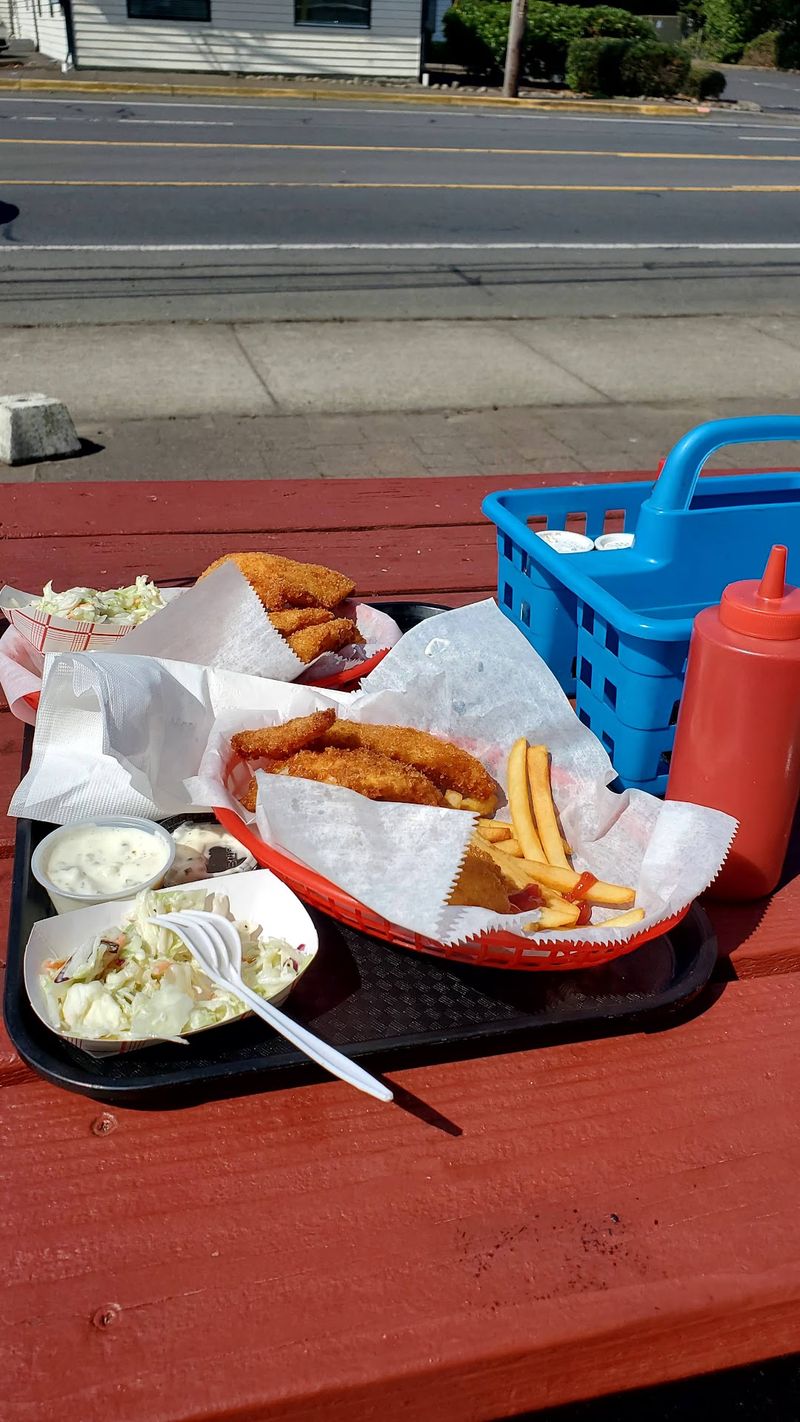 Perfect For Beach Days, Birthday Trips, And Hungry Road-Trippers