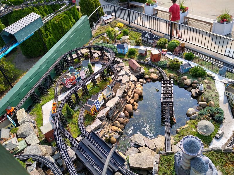 Tiny Trains Rule A Very Big Kingdom Out Here