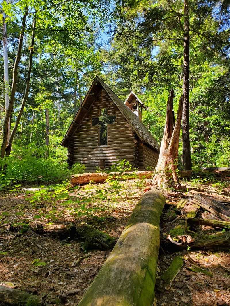 Small Chapel, Big Quiet