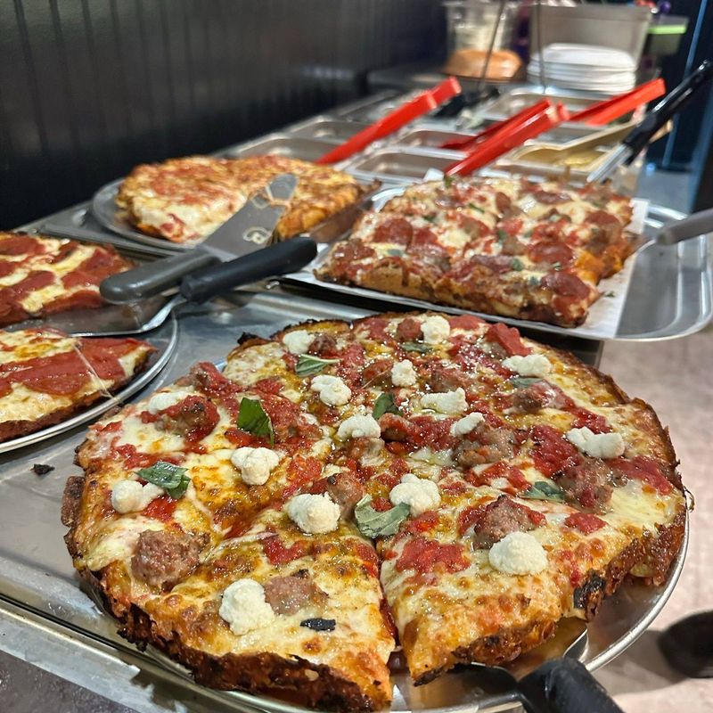 Jolly's Pizza
