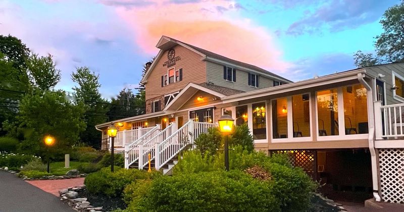 Weekend Nights Bring Live Bands And A String-Lit Patio