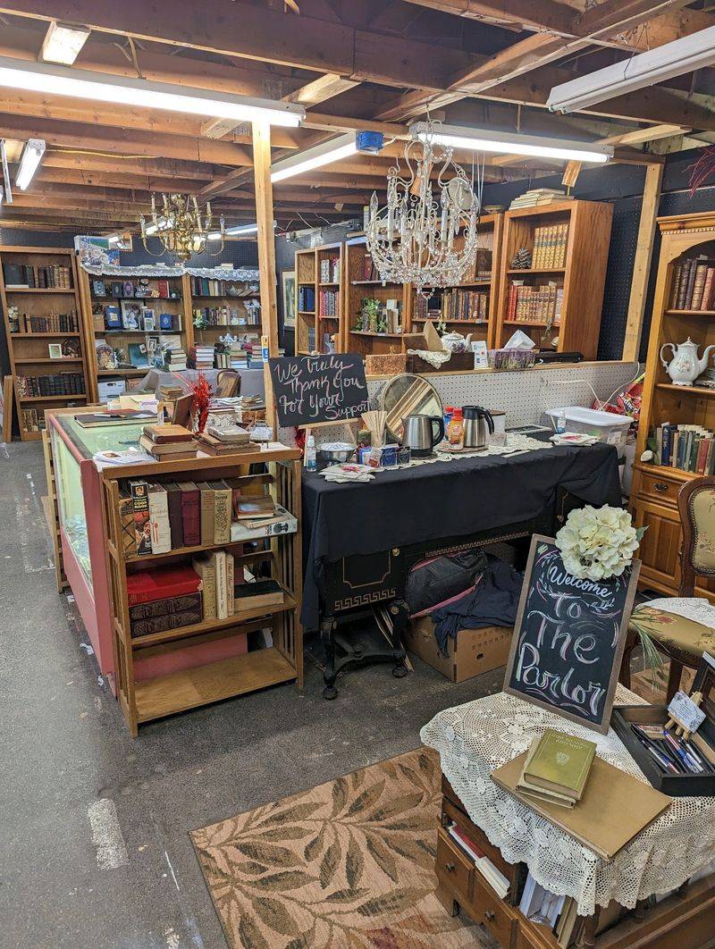 Indoor Booths and Outdoor Browsing Add Variety