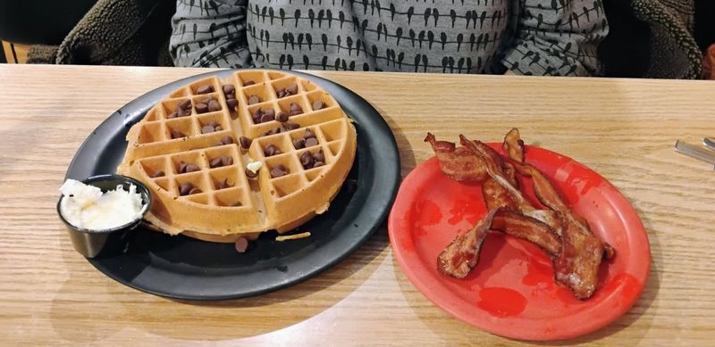 Keep It Simple at Paul&rsquo;s Diner, Westford