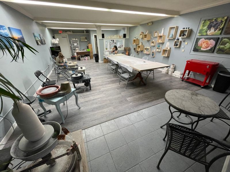 Muddy Potter art & clay studio, Dunedin, FL