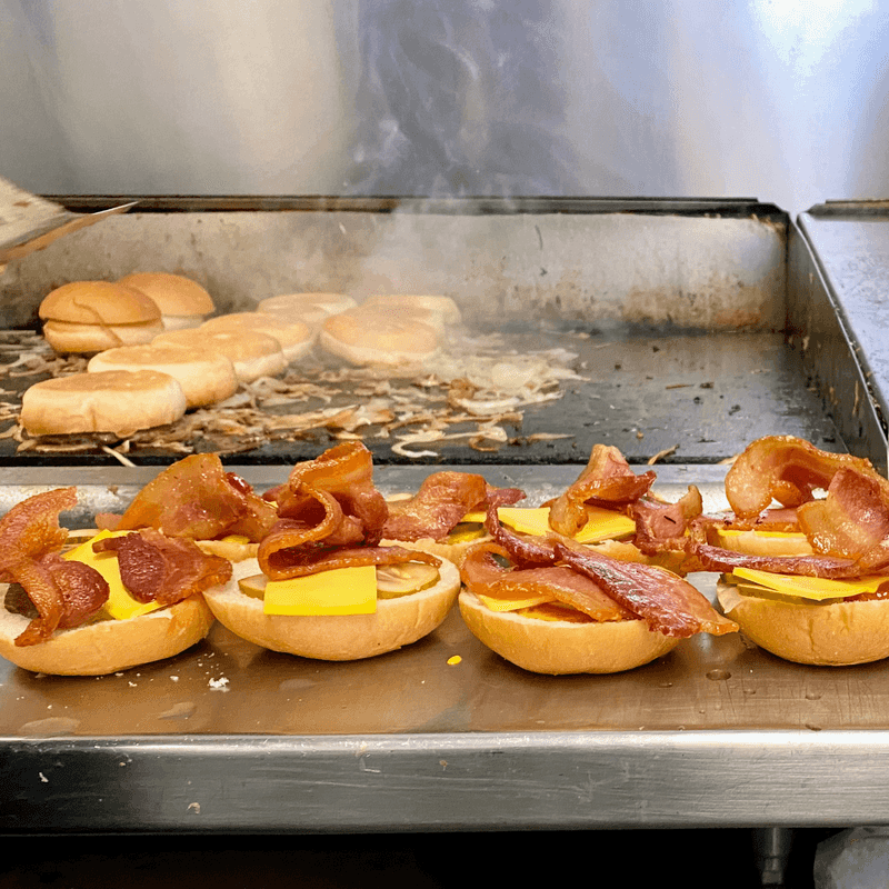 See How Motz's Kept The Family Story Going