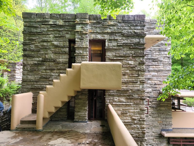 Stone That Feels at Home in the Hills