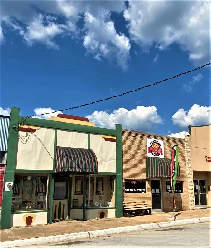 Small-Town Streets With A Seasonal Pulse