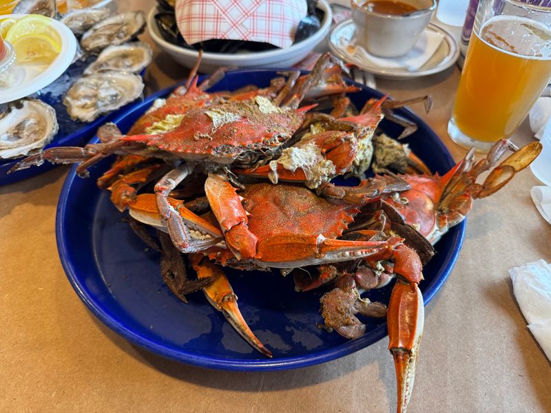 Mike's Restaurant & Crabhouse
