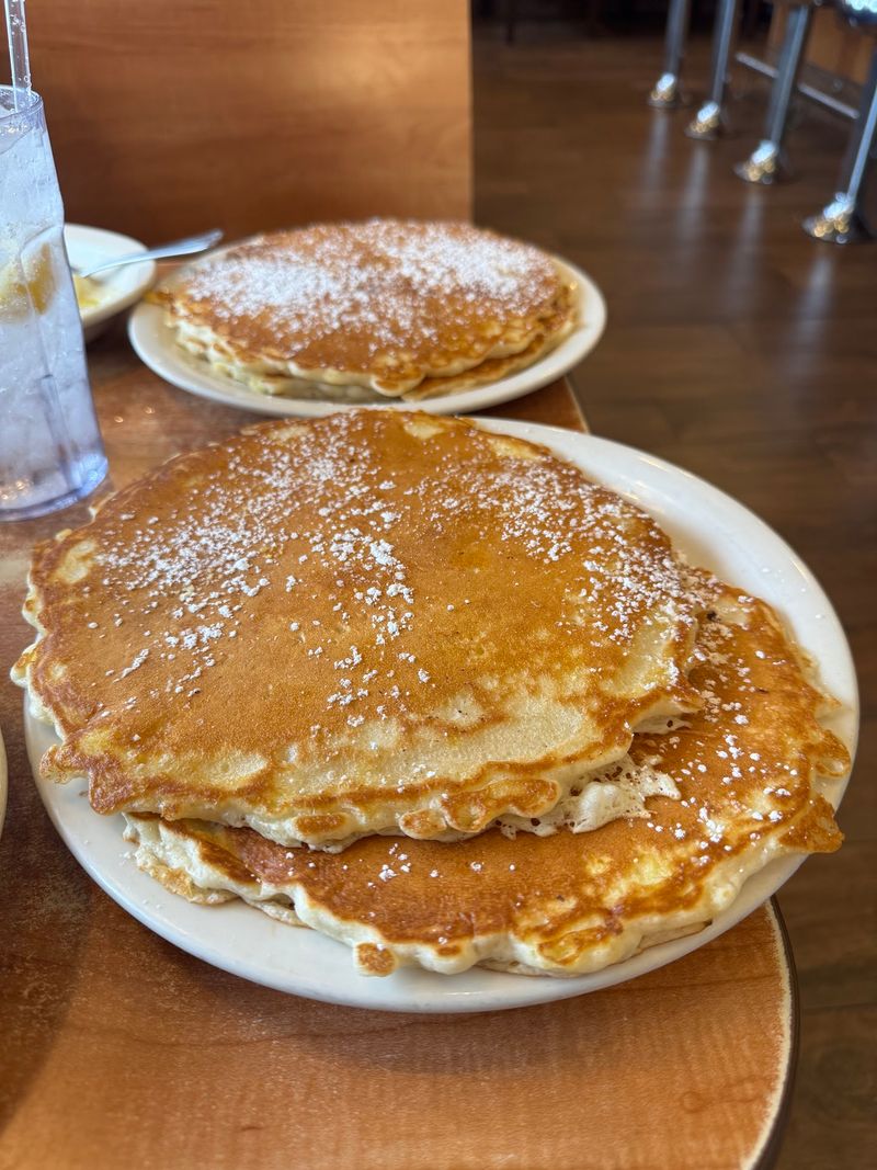 Breakfast At 9 P.M. Is Totally Allowed Here