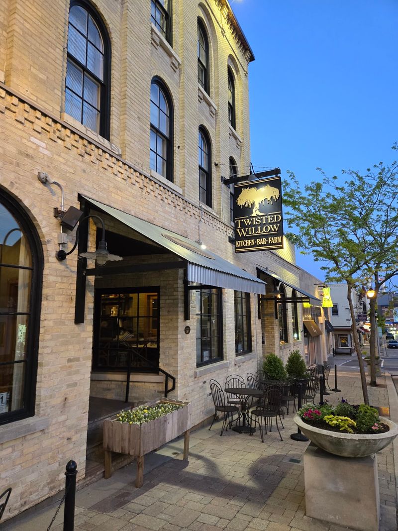 Twisted Willow Restaurant