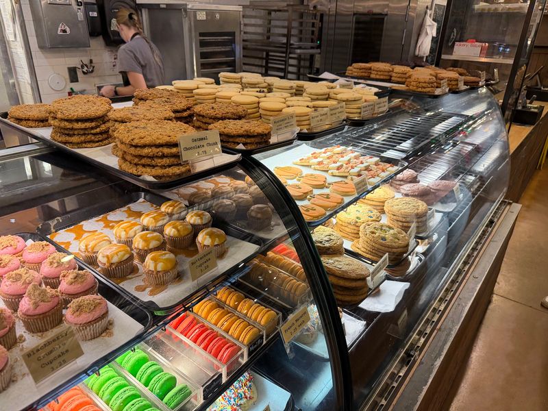 Adam's Bakery Leaves Room for a Sweet Ending