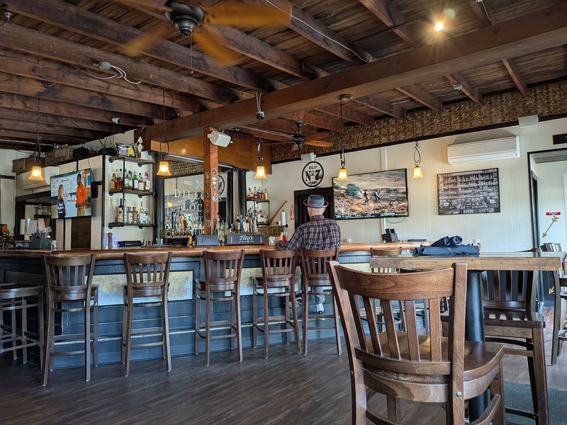 Dillon's Local