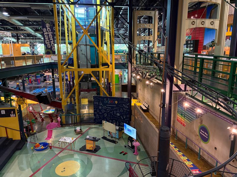 Live Shows Here Come With Sparks, Booms, And A Tesla Coil