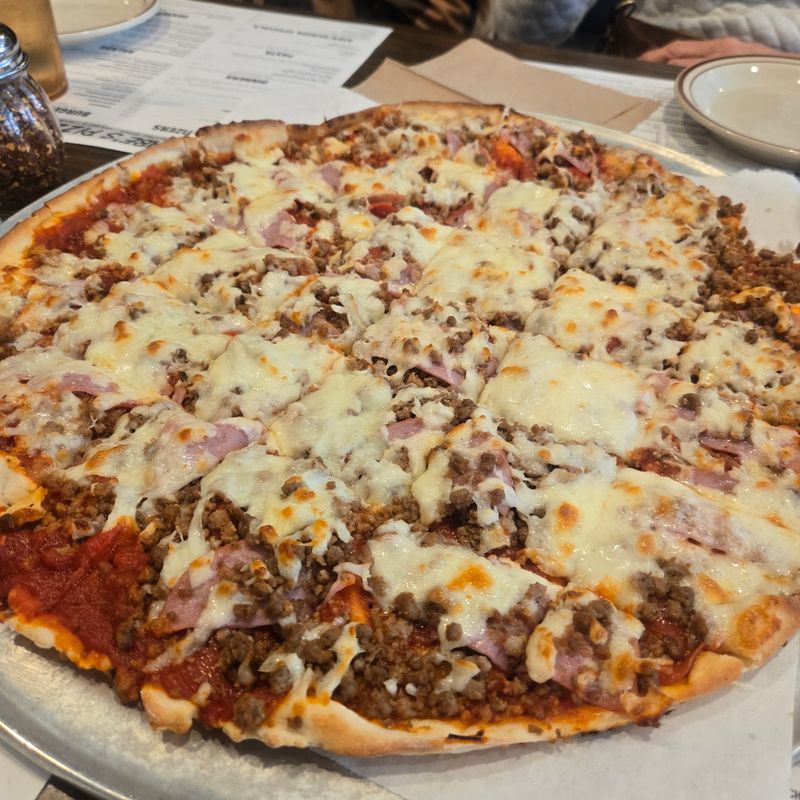 A Thin Crust With Staying Power