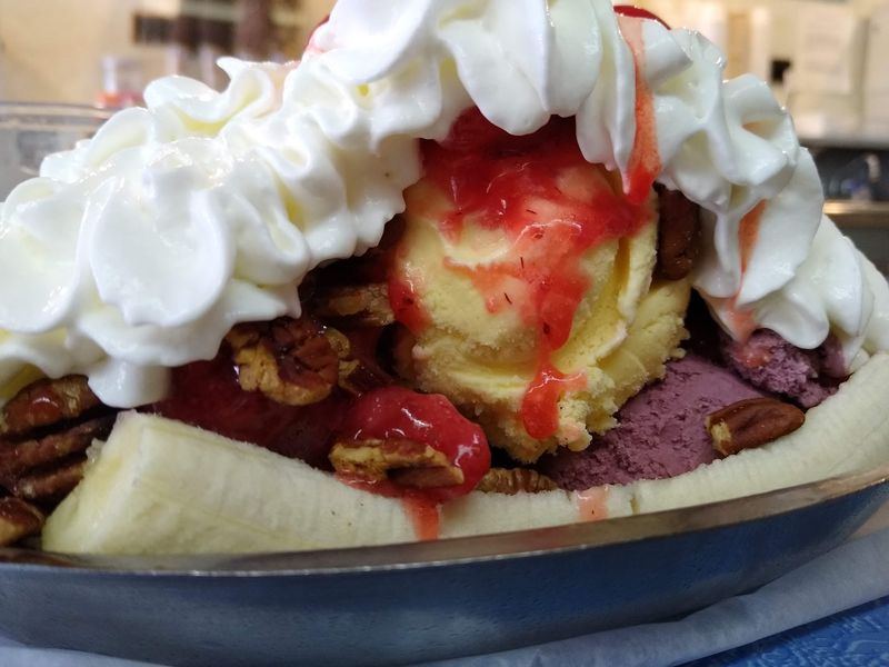 The Banana Split That Earns Its Own Road Trip