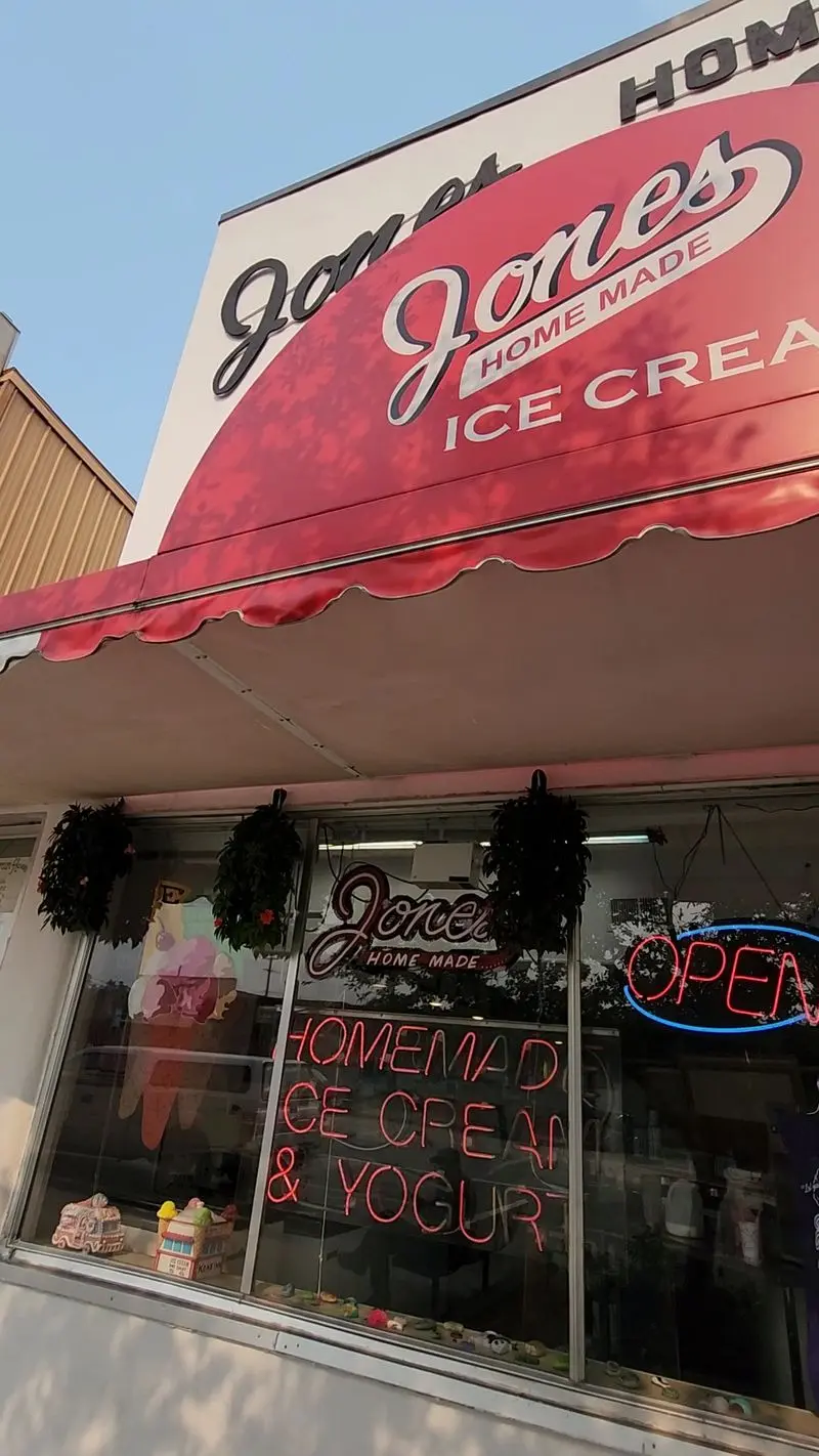 Grab-And-Go Friends, The Walk-Up Window Is Yours