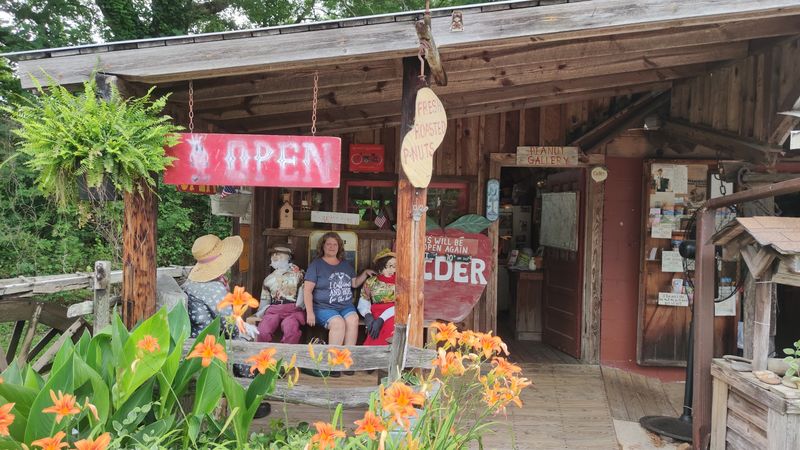 Fred's Famous Peanuts