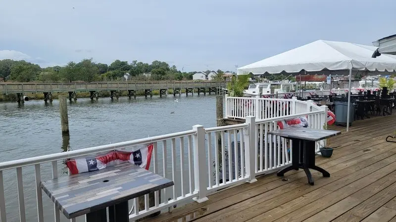 A Waterside Crab Shack Worth Putting On Your Weekend Map