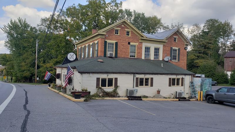 A Country Crossroads Where Dinner Gets Serious