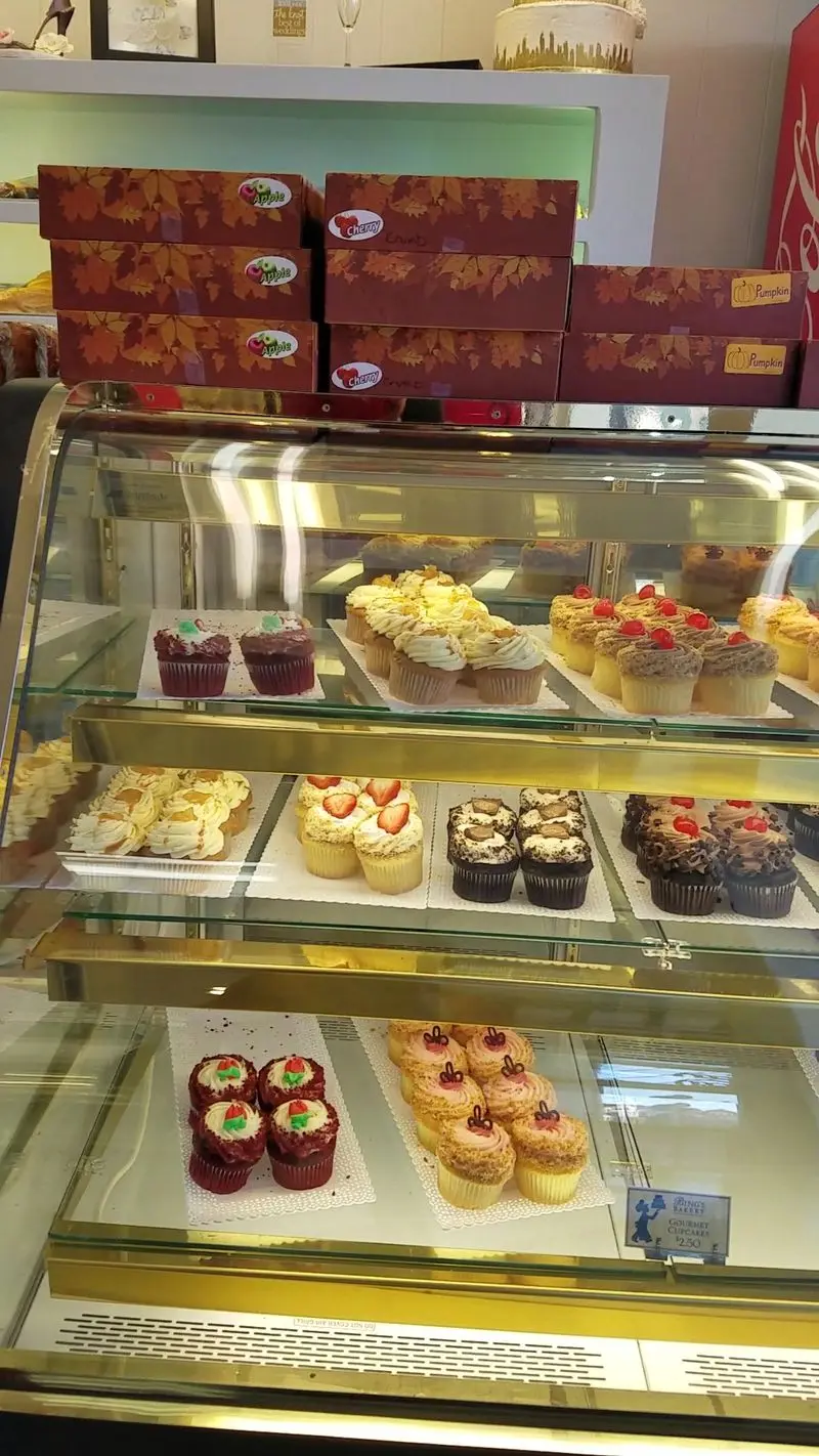 Find Familiar Fall Flavors at Bing&rsquo;s Bakery in Newark