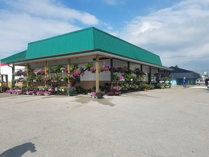 A Country Market Hiding In Plain Sight Outside Mt Sterling