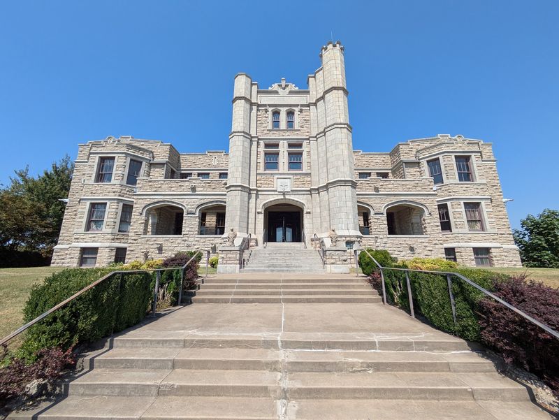 A Real Castle Is Hiding In Plain Sight In Springfield