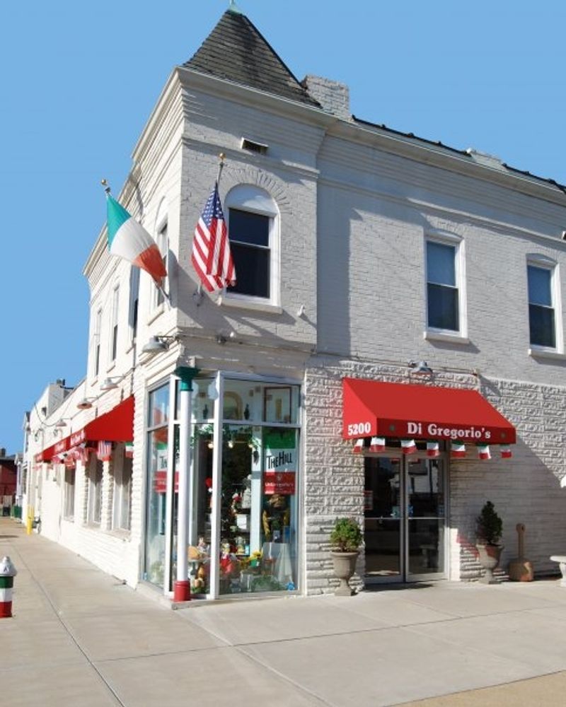 A Neighborhood Grocery Right In The Heart Of The Hill