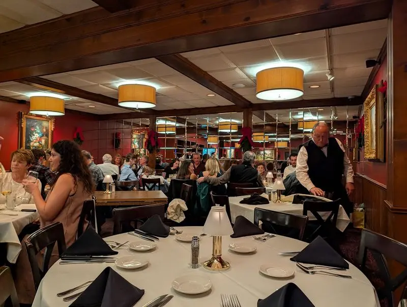 A Lindbergh Boulevard Landmark That Still Means Steak Night