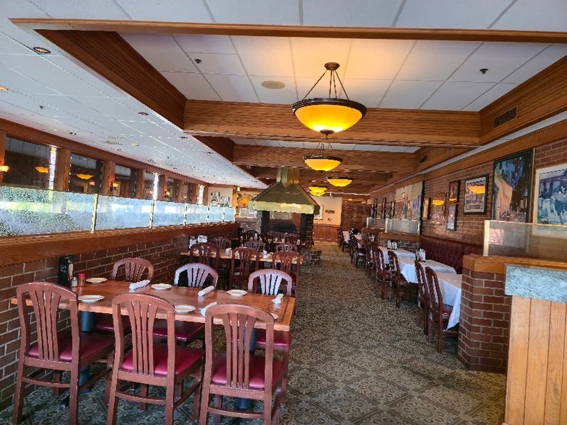 An East Portland Steakhouse That Never Got The Memo To Modernize