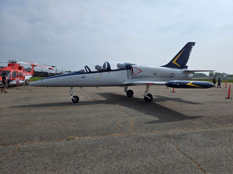 Watch the Jet Age Take Off