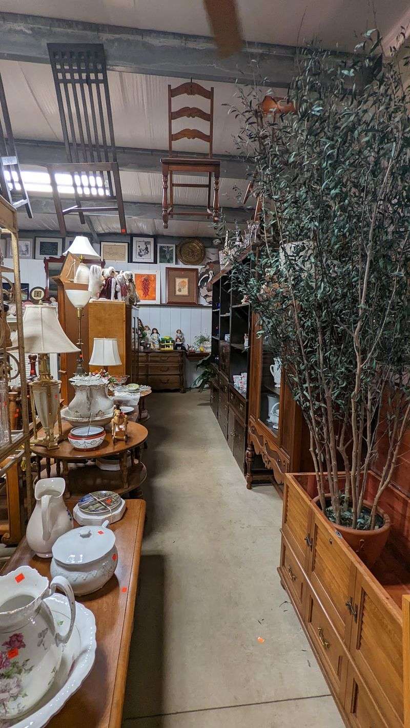 A Rained-Out Flea Market Sparked This Whole Cozy Idea