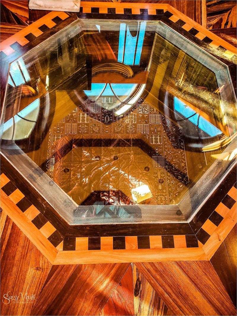 Somebody Put A Glass Floor At The Very Top