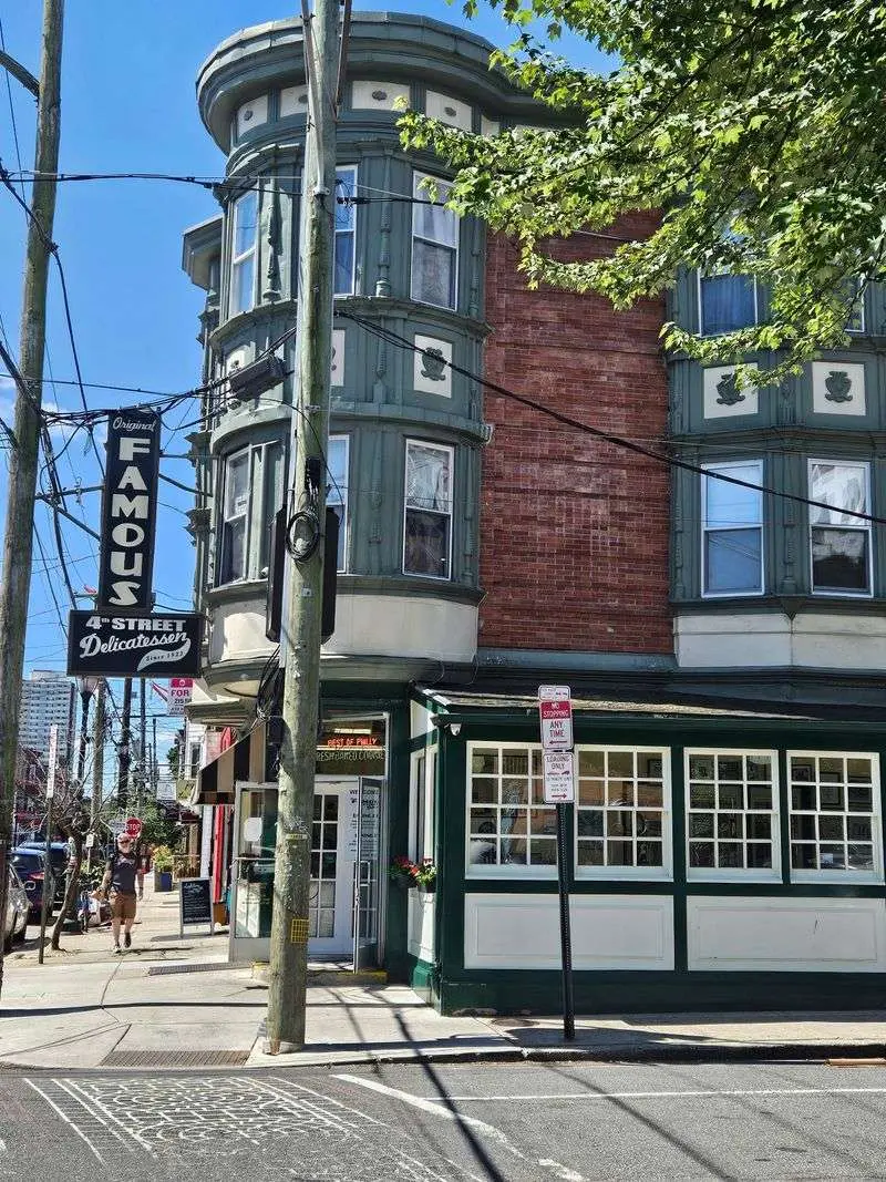 Famous 4th Street Delicatessen