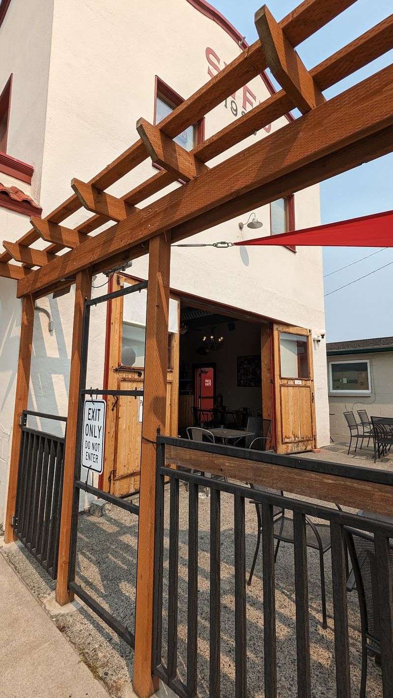 Patio Seating, Friendly Pups, And Trivia Nights Await