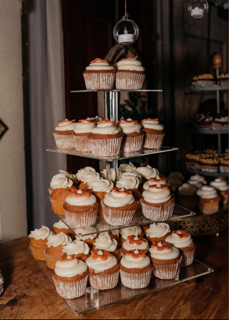 Birthday Cakes And Cupcakes For The Little Celebrations