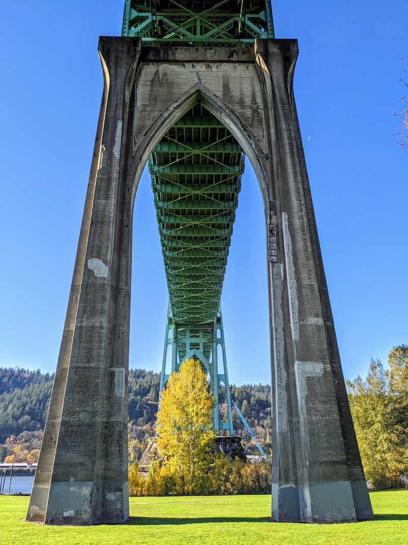 A Free Picnic Spot With A Million-Dollar Ceiling