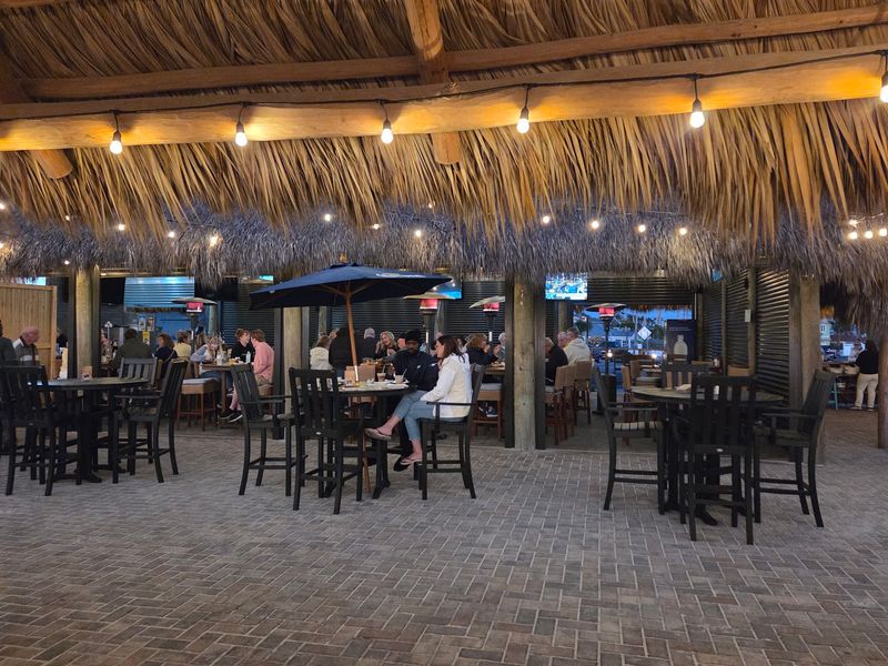 Gulf Drive Cafe: Let Breakfast Lead to the Beach