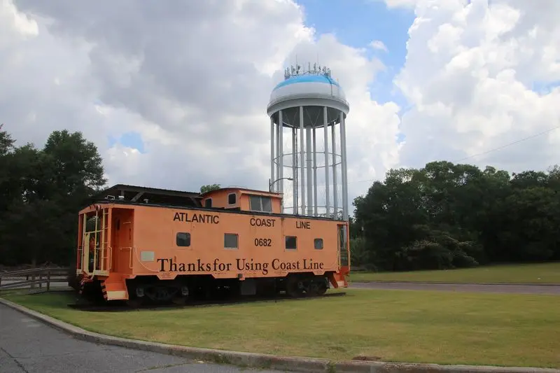 Plan A Whole Afternoon Around This Old Depot
