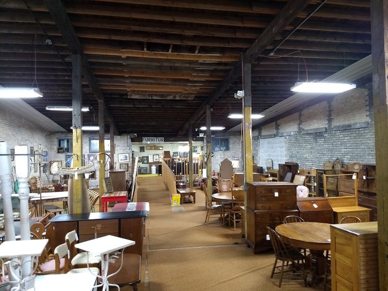 A Century-Old Cannery Became A Treasure Warehouse