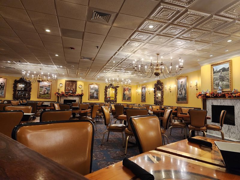 Captain George's Seafood Restaurant