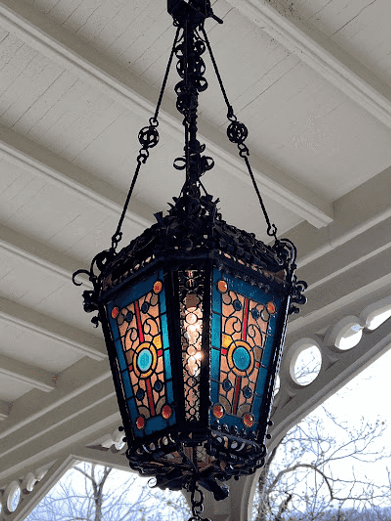 Stained Glass Adds a Softer Kind of Drama