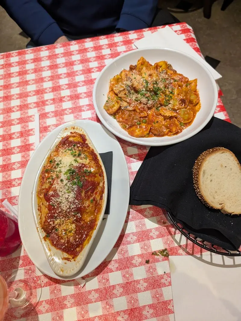 Cannelloni, Lasagna, And Pasta Worth Twirling