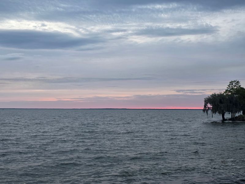 Lake Moultrie Is So Big It Plays Tricks On Your Eyes
