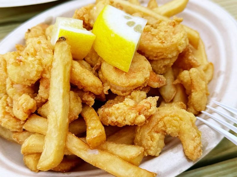 The Fried Seafood Menu Is A Choose-Your-Own-Adventure