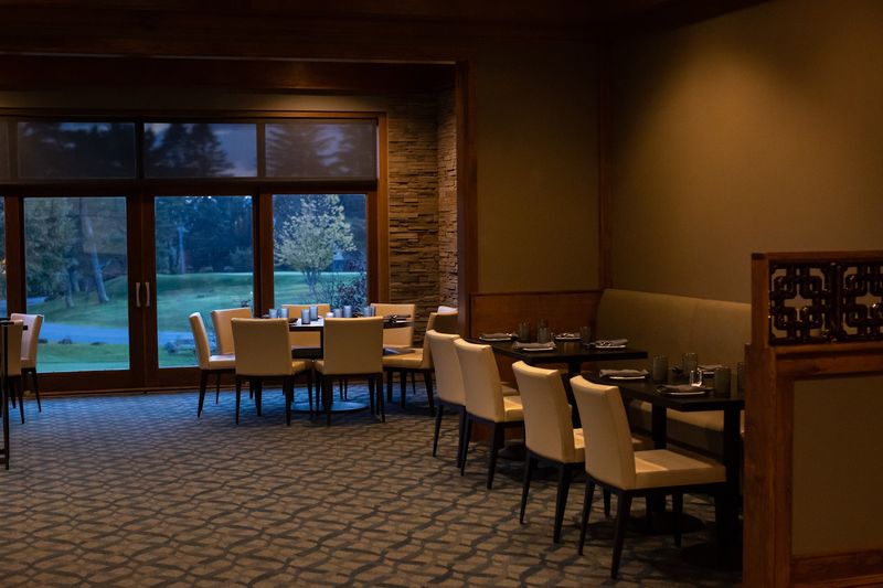 Breakfast, Dinner, And Sundaes Without Leaving The Estate