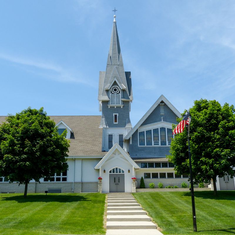 Small-Town Charm Makes Finding Your Way Around Easy
