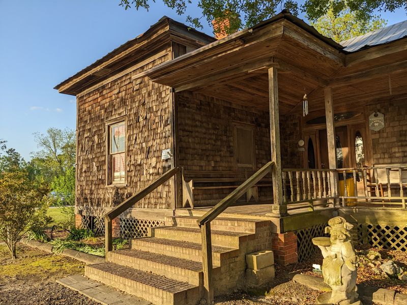 The Farmhouse Is Part Of The Meal, Not The Smoker