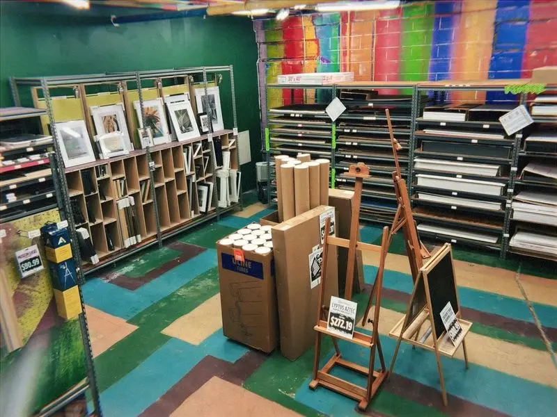 Paints And Canvases That Keep Serious Artists Coming Back